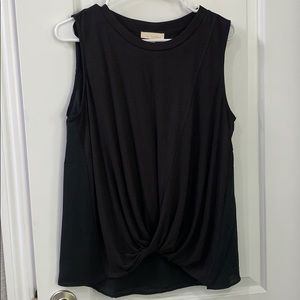 & Layered medium black top